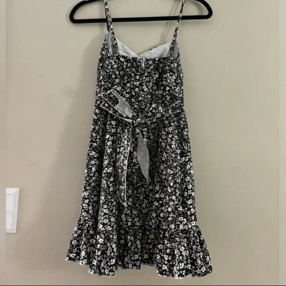 Amazon Black and White Floral dress - Picture 3 of 4